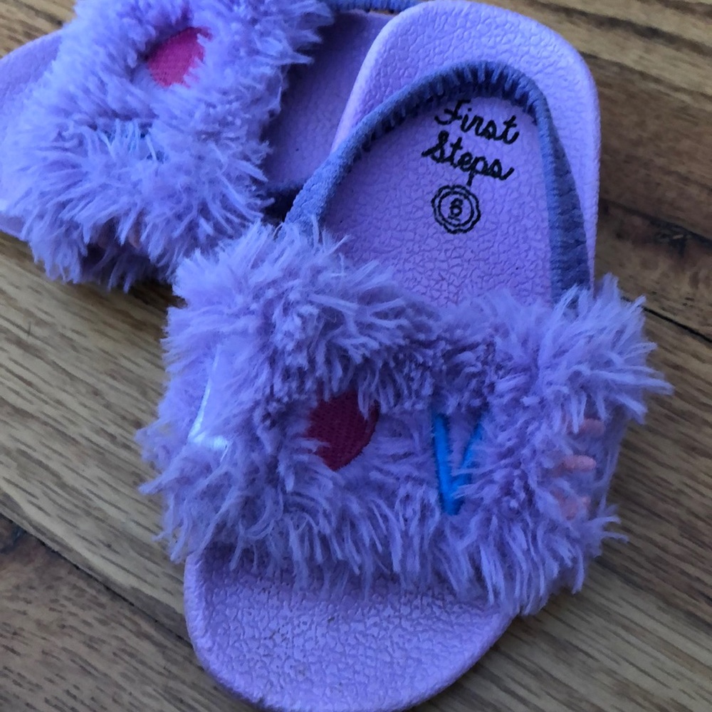 Sandals - Picture 2 of 5